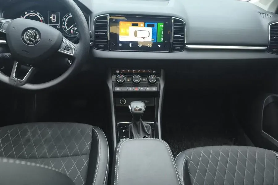 2021 Skoda Karoq 1.4T 150HP L4 7DCT,autocango,china used car exporter,china ev exporter,chinese used car exporter,chinese used ev exporter