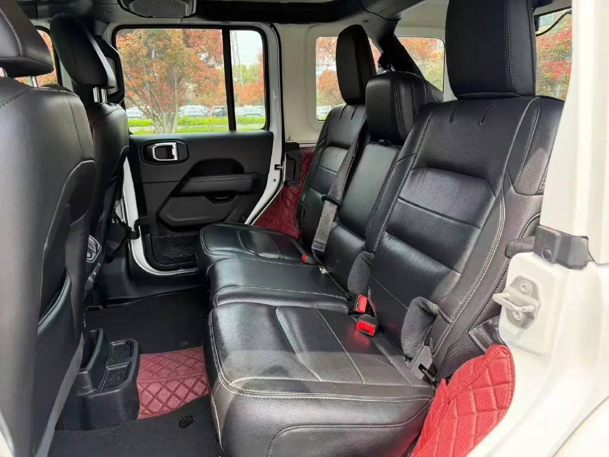 2019 Jeep Wrangler 2.0T 266HP L4 8AT,autocango,china used car exporter,china ev exporter,chinese used car exporter,chinese used ev exporter