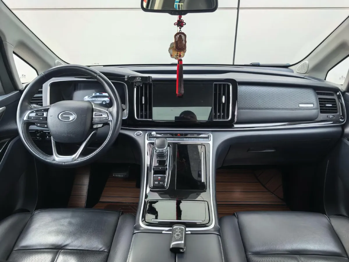 2021 GAC Trumpchi M8 2.0T 252HP L4 8AT,autocango,china used car exporter,china ev exporter,chinese used car exporter,chinese used ev exporter