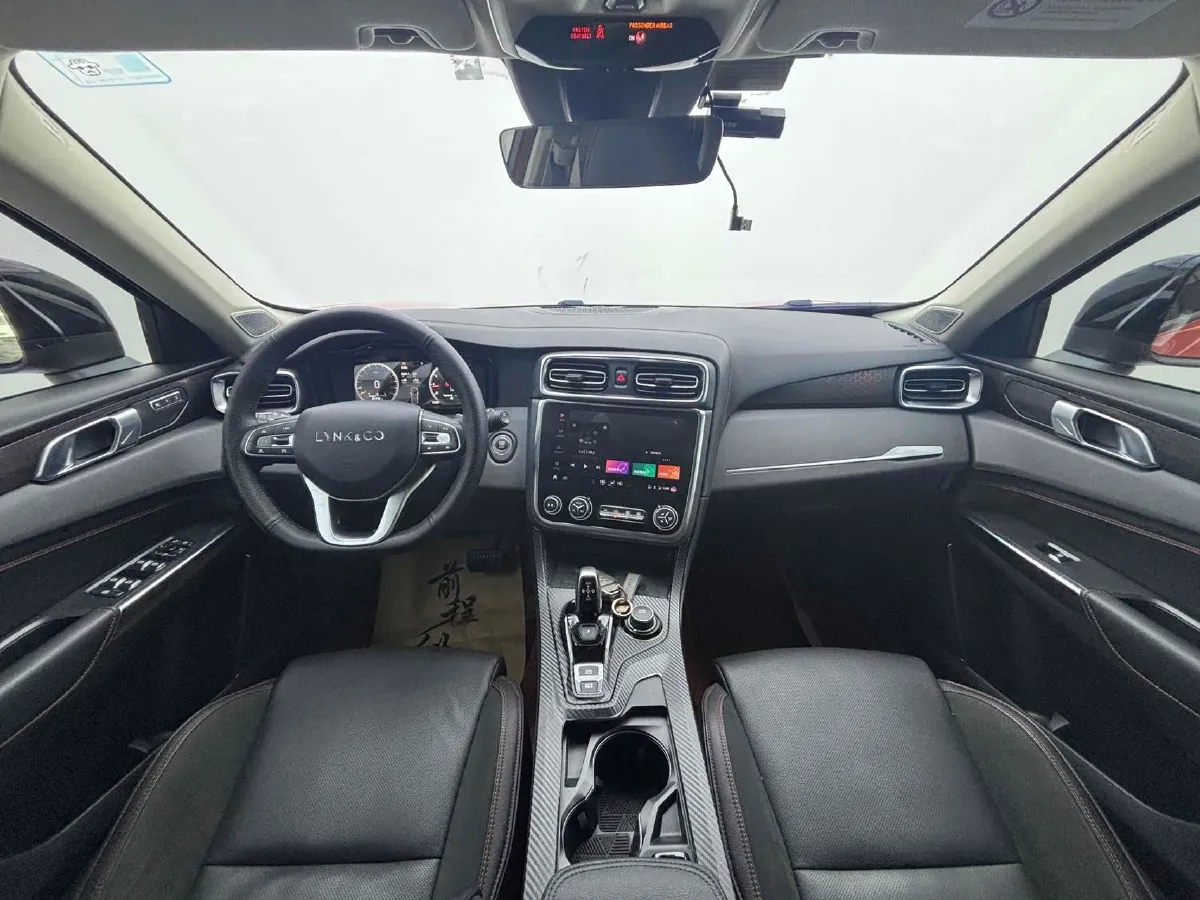 2019 LYNK&CO 01 2.0T 190HP L4 7DCT,autocango,china used car exporter,china ev exporter,chinese used car exporter,chinese used ev exporter