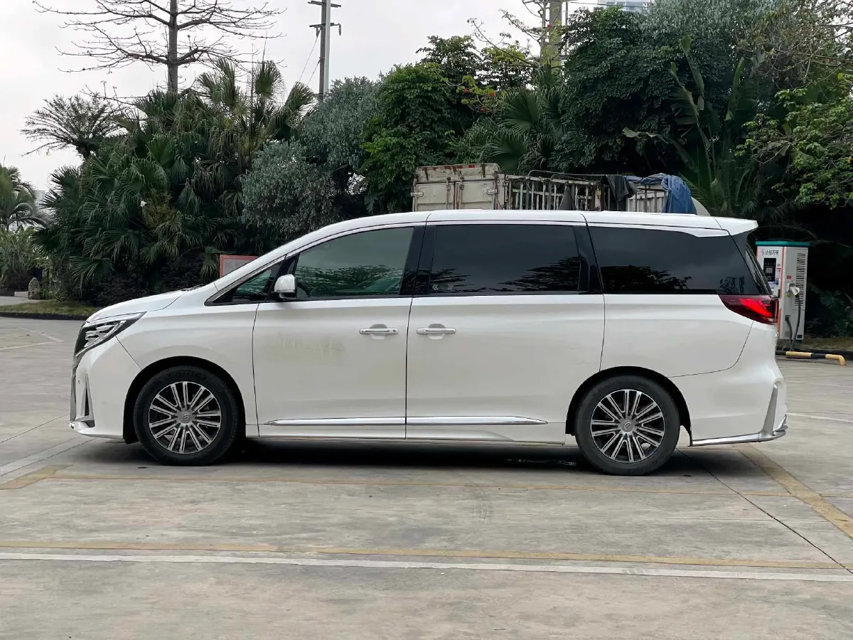 2021 GAC Trumpchi M8 2.0T 252HP L4 8AT,autocango,china used car exporter,china ev exporter,chinese used car exporter,chinese used ev exporter