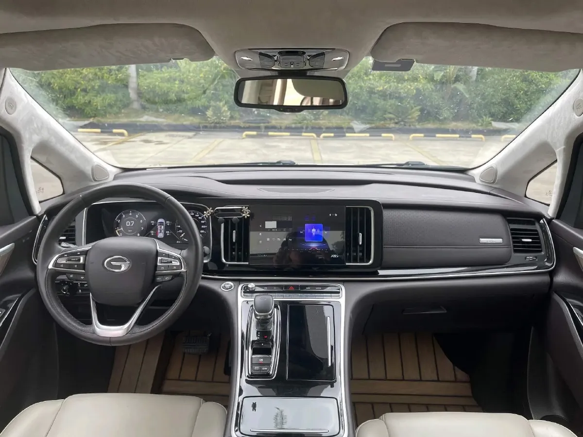 2021 GAC Trumpchi M8 2.0T 252HP L4 8AT,autocango,china used car exporter,china ev exporter,chinese used car exporter,chinese used ev exporter