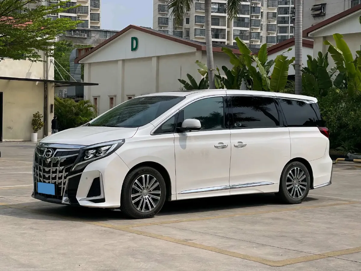 2021 GAC Trumpchi M8 2.0T 252HP L4 8AT,autocango,china used car exporter,china ev exporter,chinese used car exporter,chinese used ev exporter