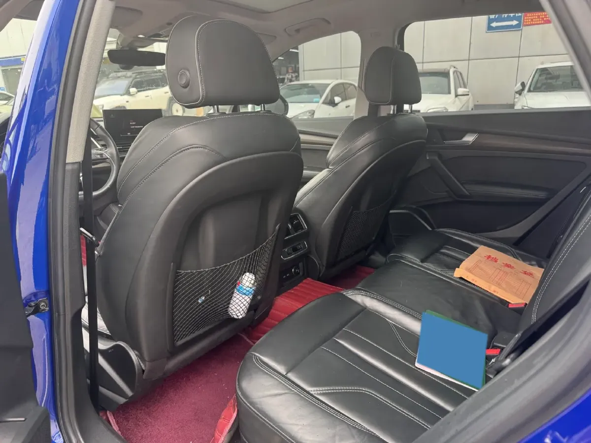 2021 Audi Q5L 2.0T 252HP L4 7DCT,autocango,china used car exporter,china ev exporter,chinese used car exporter,chinese used ev exporter