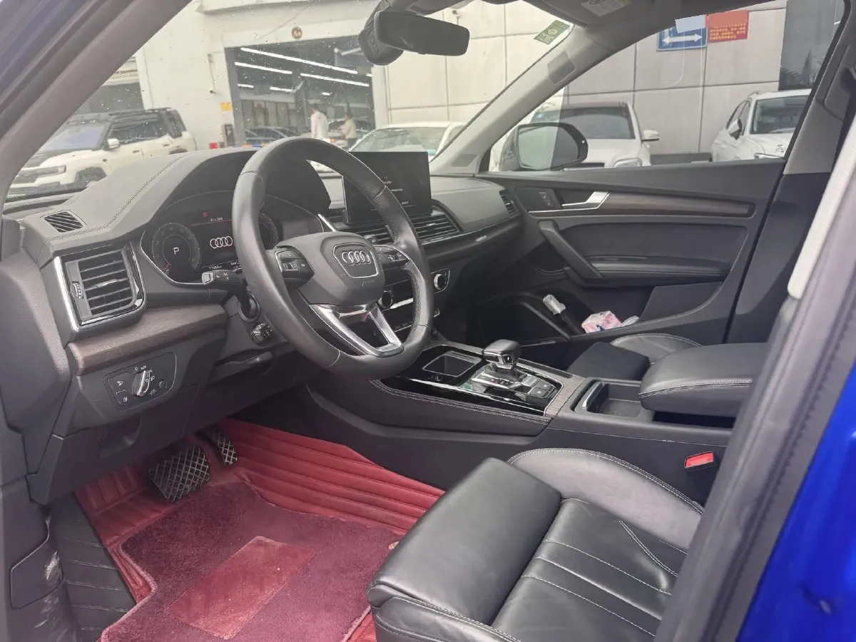 2021 Audi Q5L 2.0T 252HP L4 7DCT,autocango,china used car exporter,china ev exporter,chinese used car exporter,chinese used ev exporter