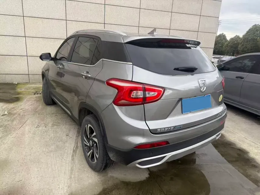 2017 HaiMa S5 Young Edition 1.6L 122HP L4 5MT,autocango,china used car exporter,china ev exporter,chinese used car exporter,chinese used ev exporter