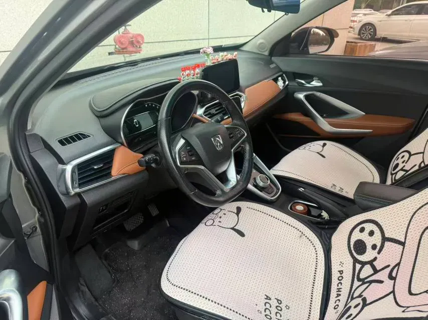 2017 HaiMa S5 Young Edition 1.6L 122HP L4 5MT,autocango,china used car exporter,china ev exporter,chinese used car exporter,chinese used ev exporter