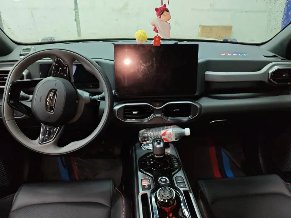 2025 Geely Cowboy 1.5T 181HP L4 7DCT,autocango,china used car exporter,china ev exporter,chinese used car exporter,chinese used ev exporter