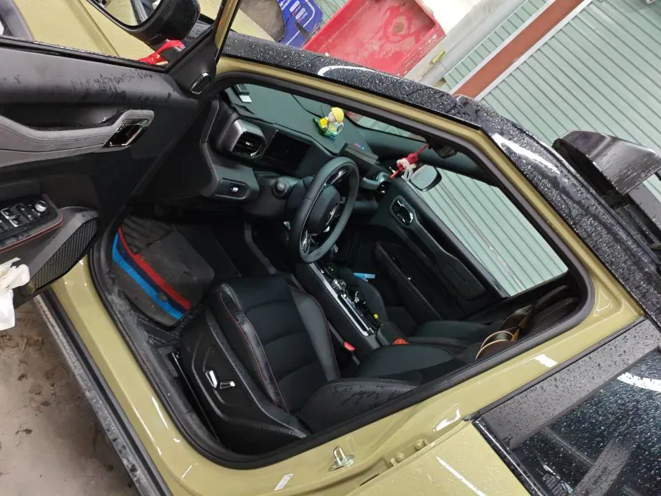 2025 Geely Cowboy 1.5T 181HP L4 7DCT,autocango,china used car exporter,china ev exporter,chinese used car exporter,chinese used ev exporter