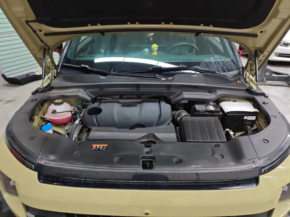 2025 Geely Cowboy 1.5T 181HP L4 7DCT,autocango,china used car exporter,china ev exporter,chinese used car exporter,chinese used ev exporter