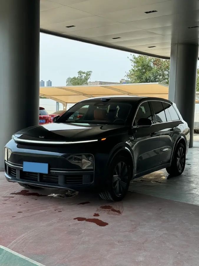 2025 Li L8 Range Extended 154HP REEV,autocango,china used car exporter,china ev exporter,chinese used car exporter,chinese used ev exporter