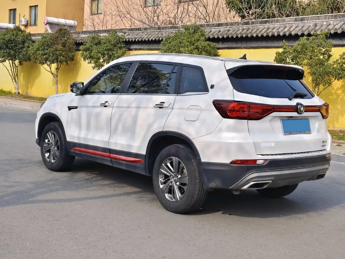 2021 ChangAn CS75 1.5T 178HP L4 7DCT,autocango,china used car exporter,china ev exporter,chinese used car exporter,chinese used ev exporter