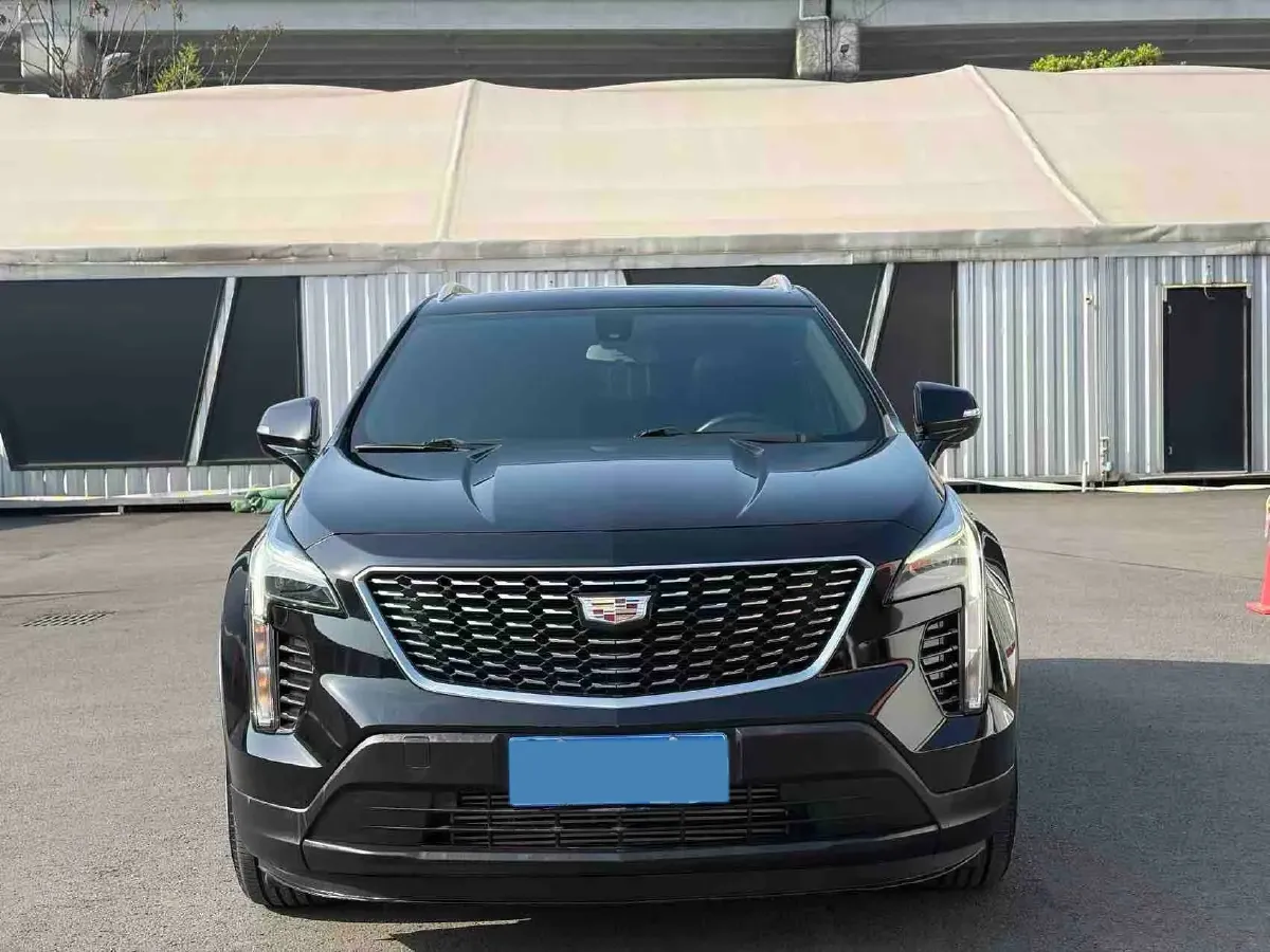 2022 Cadillac XT4 2.0T 237HP L4 9AT,autocango,china used car exporter,china ev exporter,chinese used car exporter,chinese used ev exporter