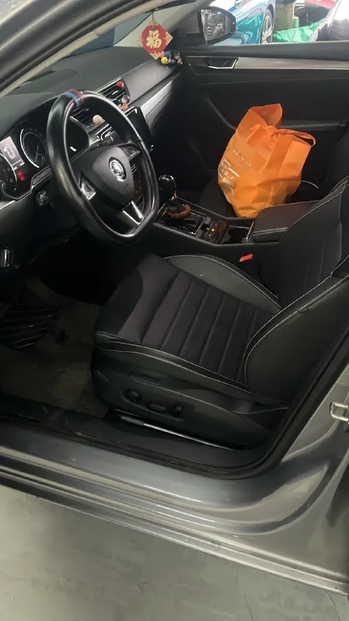 2019 Skoda Superb 1.4T 150HP L4 7DCT,autocango,china used car exporter,china ev exporter,chinese used car exporter,chinese used ev exporter