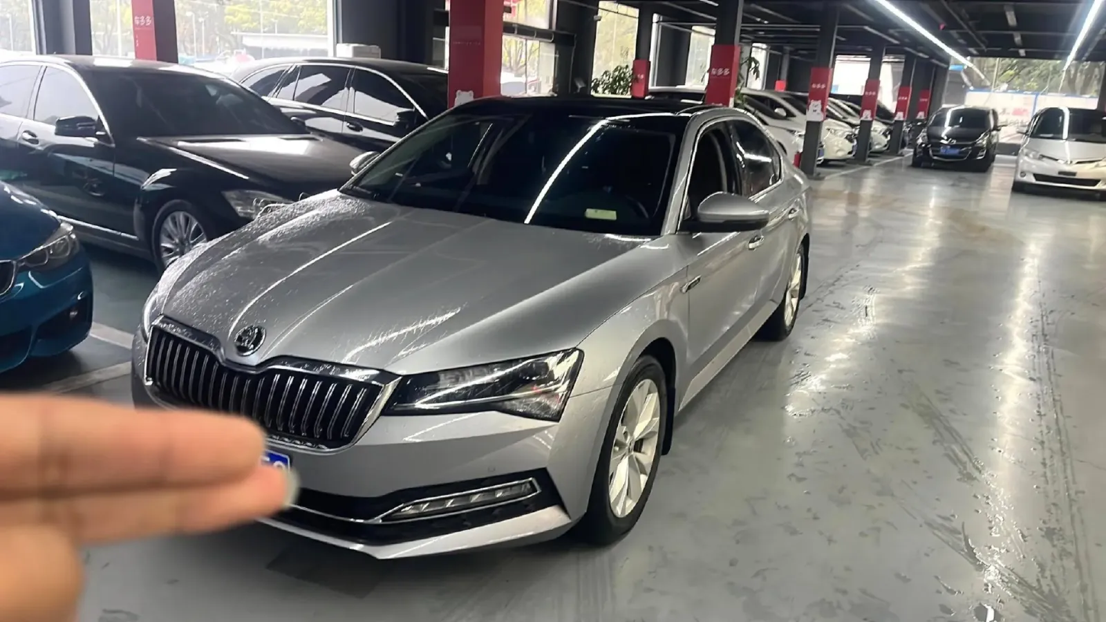 2019 Skoda Superb 1.4T 150HP L4 7DCT,autocango,china used car exporter,china ev exporter,chinese used car exporter,chinese used ev exporter