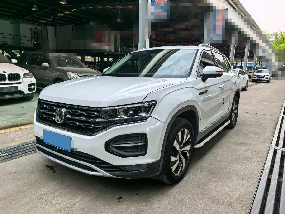 2019 MINI CLUBMAN 1.5T 102HP L3 6AT,autocango,china used car exporter,china ev exporter,chinese used car exporter,chinese used ev exporter