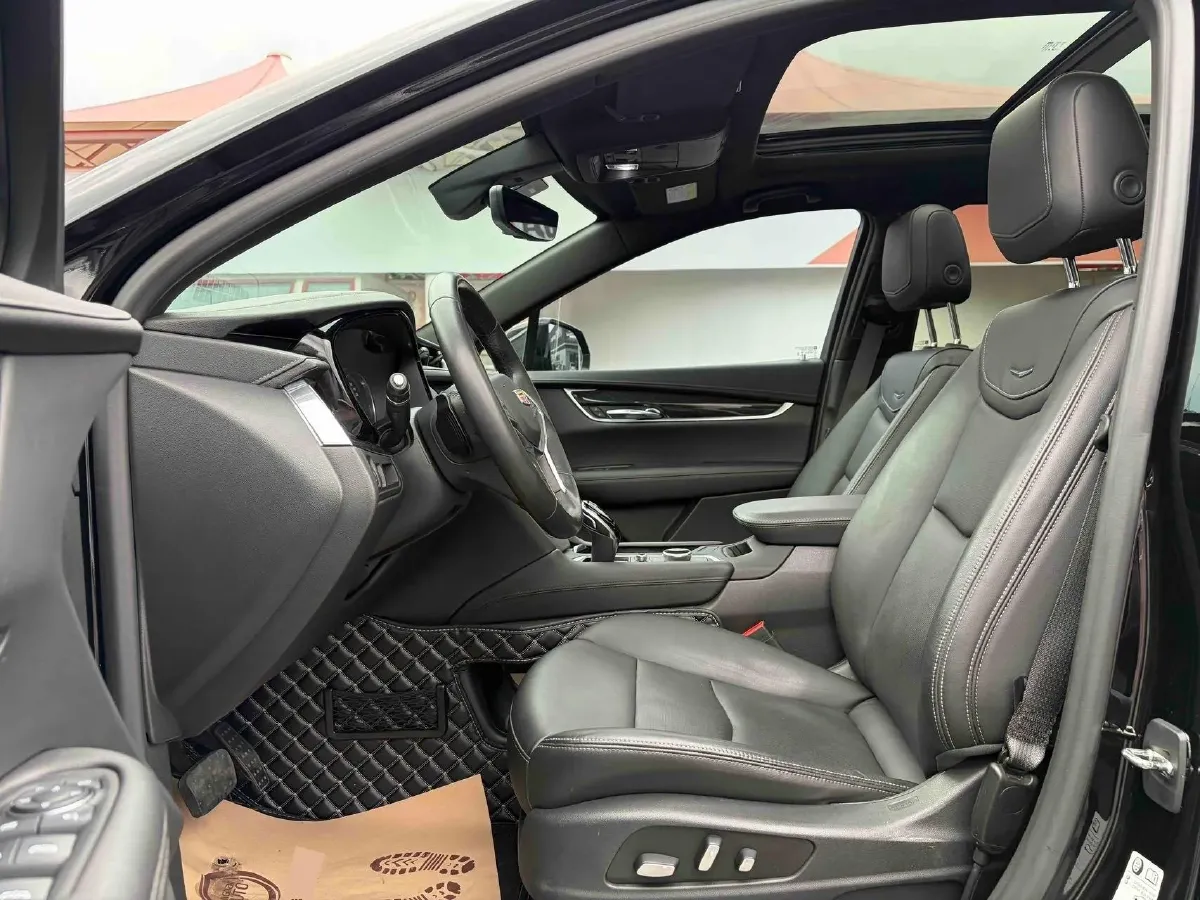 2020 Cadillac XT5 2.0T 237HP L4 9AT,autocango,china used car exporter,china ev exporter,chinese used car exporter,chinese used ev exporter