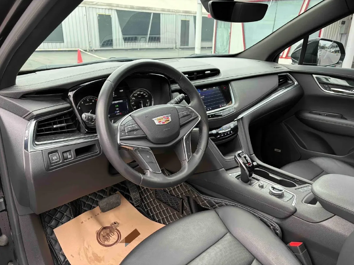 2020 Cadillac XT5 2.0T 237HP L4 9AT,autocango,china used car exporter,china ev exporter,chinese used car exporter,chinese used ev exporter