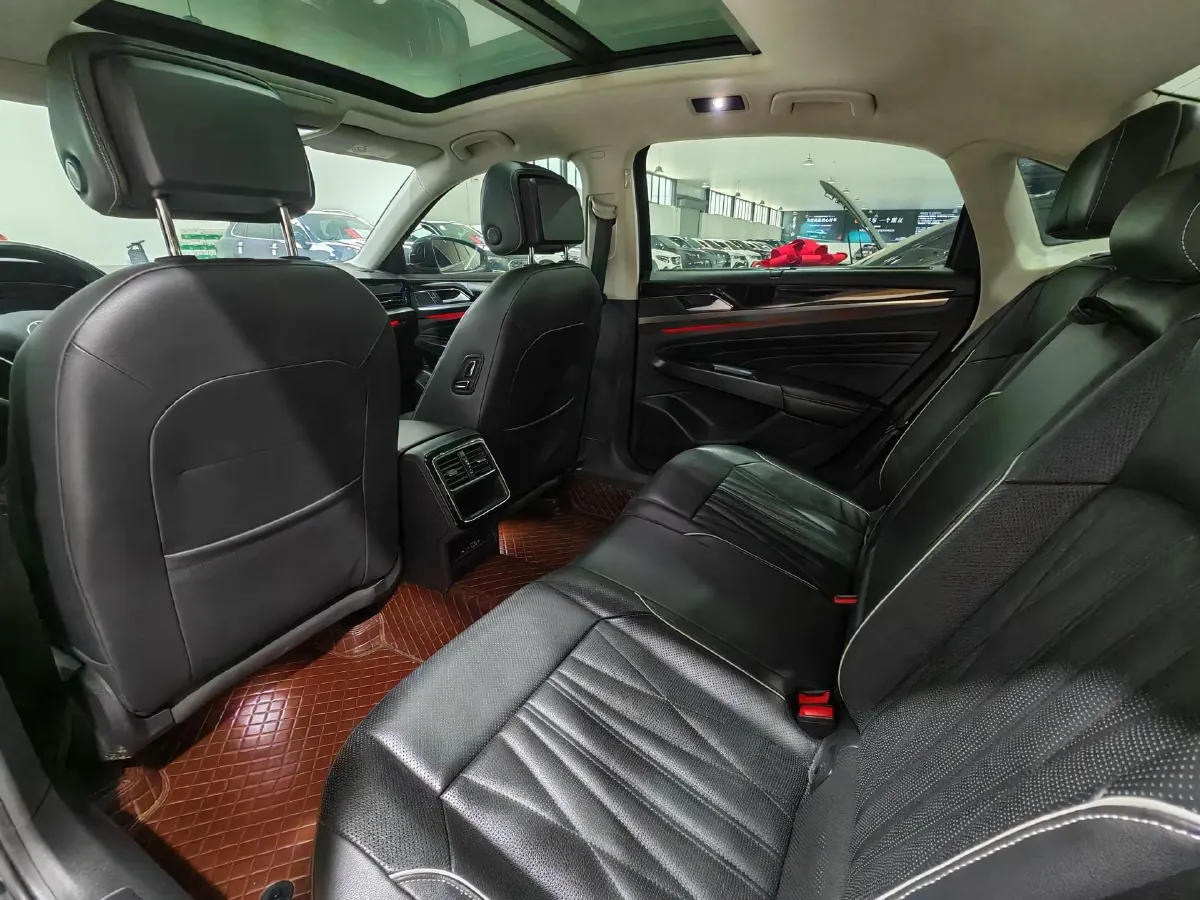 2022 Xpeng P7 BEV 60.2KWH,autocango,china used car exporter,china ev exporter,chinese used car exporter,chinese used ev exporter