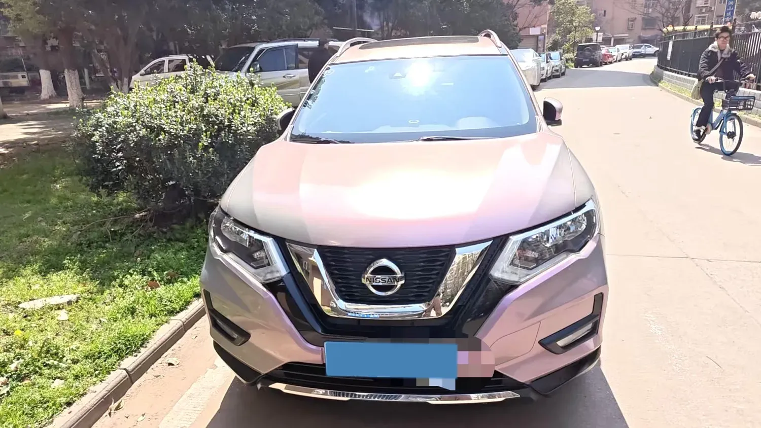 2021 Nissan X-Trail 2.0L 151HP L4 CVT,autocango,china used car exporter,china ev exporter,chinese used car exporter,chinese used ev exporter