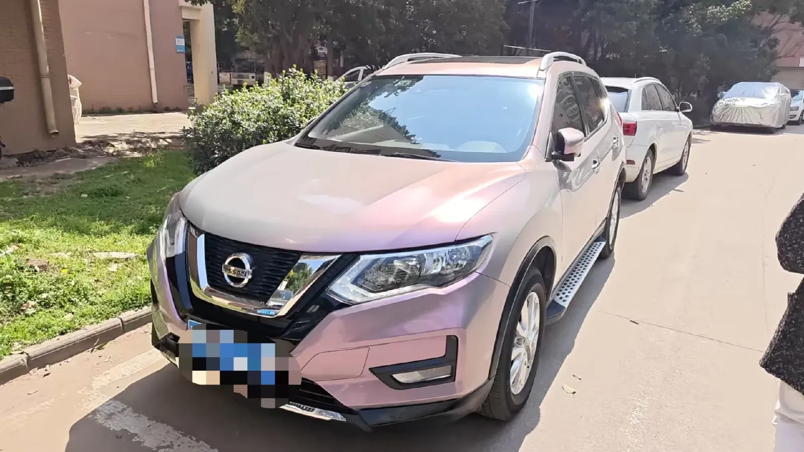 2021 Nissan X-Trail 2.0L 151HP L4 CVT,autocango,china used car exporter,china ev exporter,chinese used car exporter,chinese used ev exporter