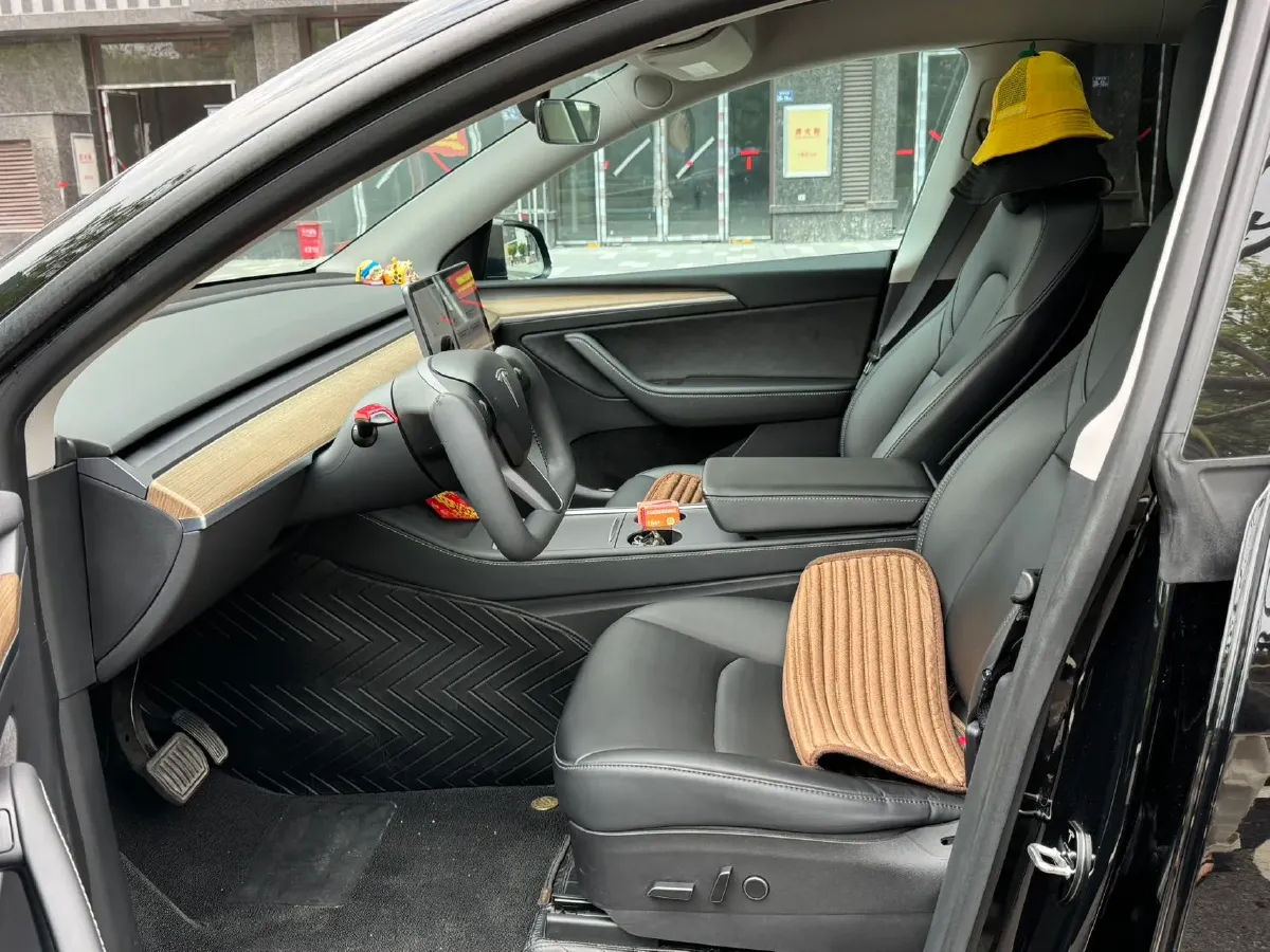 2021 Tesla Model Y BEV 60KWH,autocango,china used car exporter,china ev exporter,chinese used car exporter,chinese used ev exporter