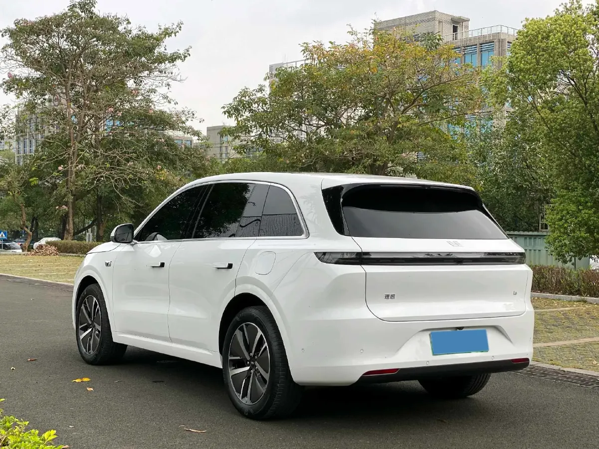 2024 Li L6 Range Extended 154HP L4 REEV 36.8KWH,autocango,china used car exporter,china ev exporter,chinese used car exporter,chinese used ev exporter
