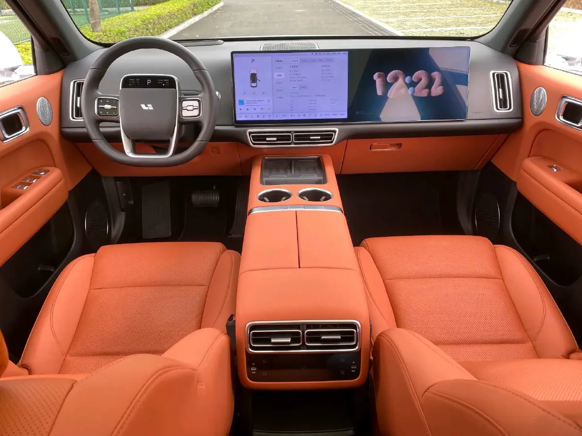 2024 Li L6 Range Extended 154HP L4 REEV 36.8KWH,autocango,china used car exporter,china ev exporter,chinese used car exporter,chinese used ev exporter