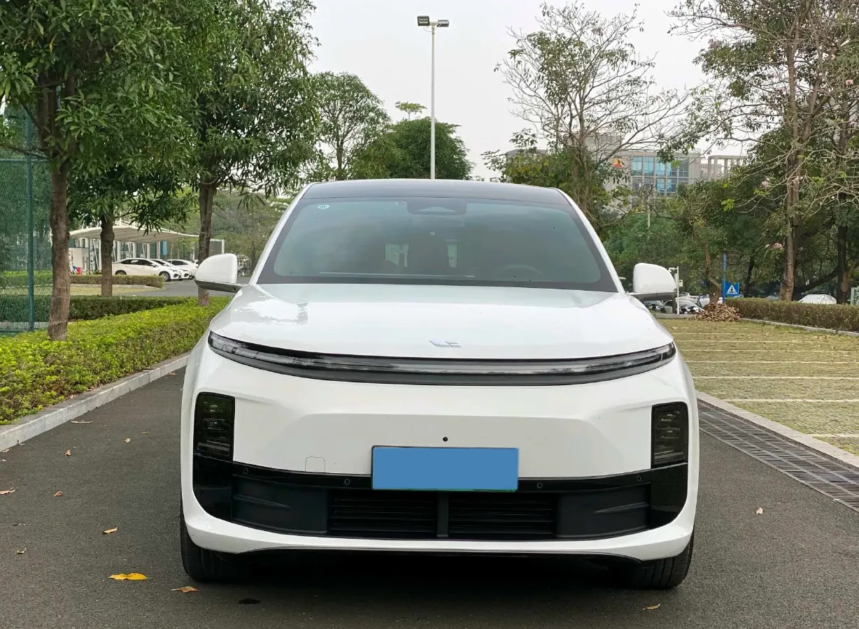 2024 Li L6 Range Extended 154HP L4 REEV 36.8KWH,autocango,china used car exporter,china ev exporter,chinese used car exporter,chinese used ev exporter