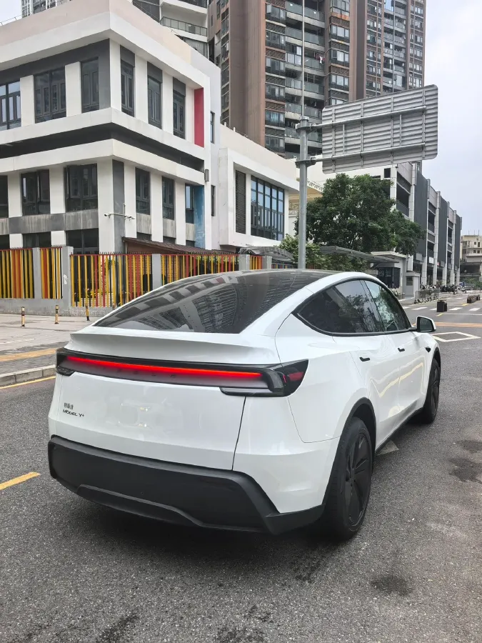 2026 Tesla Model Y BEV,autocango,china used car exporter,china ev exporter,chinese used car exporter,chinese used ev exporter