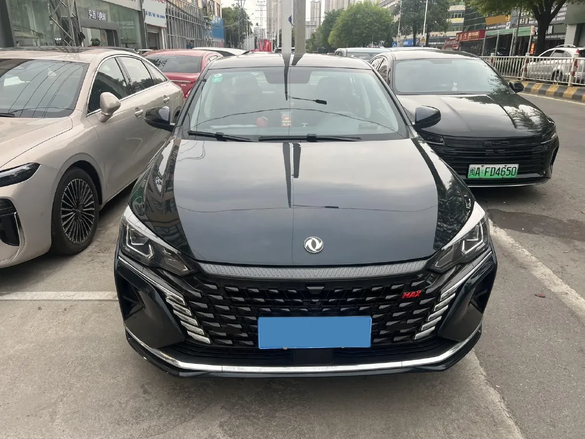 2021 DongFeng Aeolus YiXuan MAX 1.5T 190HP L4 7DCT,autocango,china used car exporter,china ev exporter,chinese used car exporter,chinese used ev exporter