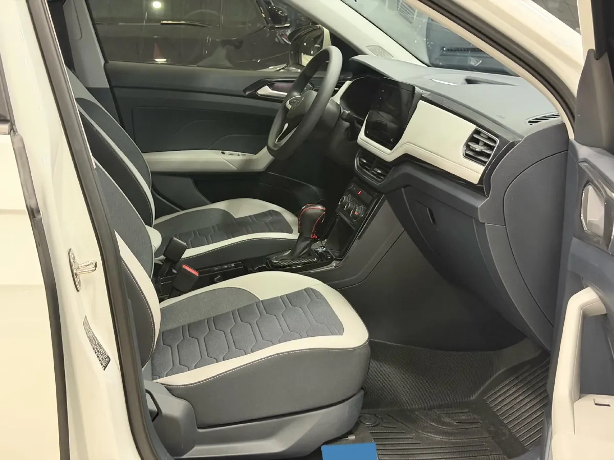 2025 Volkswagen Tharu 1.5L 110HP L4 6AT,autocango,china used car exporter,china ev exporter,chinese used car exporter,chinese used ev exporter