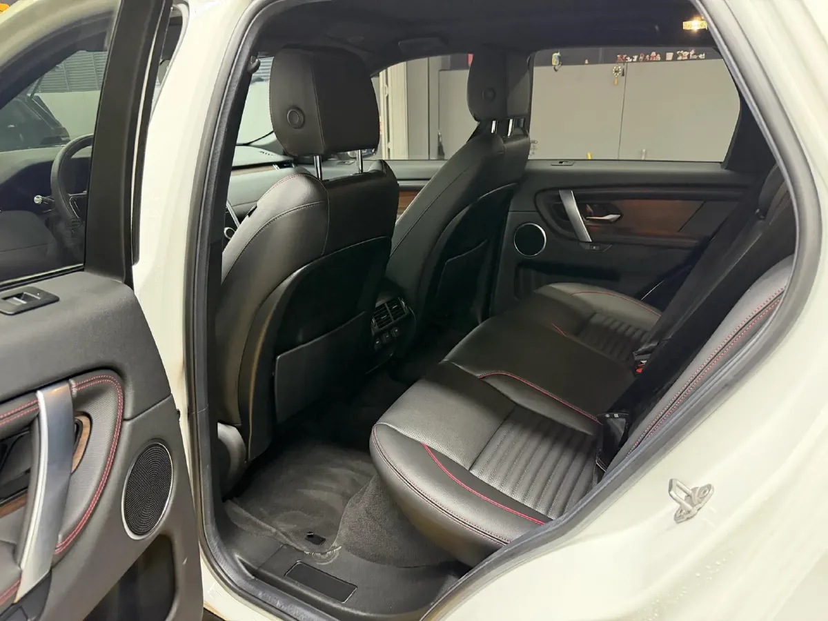 2022 Land Rover Discovery Sport 2.0T 249HP L4 9AT,autocango,china used car exporter,china ev exporter,chinese used car exporter,chinese used ev exporter