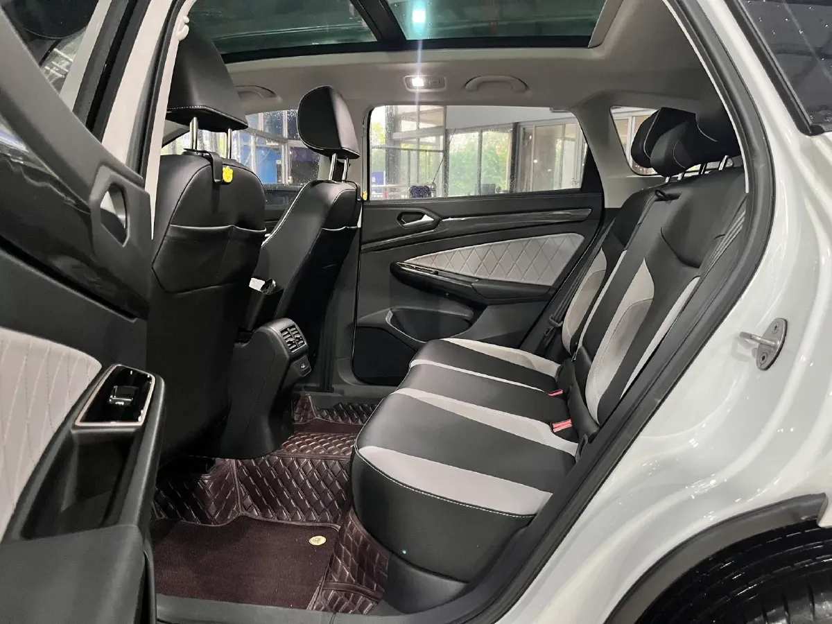 2023 Jetta VS7 1.4T 150HP L4 6AT,autocango,china used car exporter,china ev exporter,chinese used car exporter,chinese used ev exporter