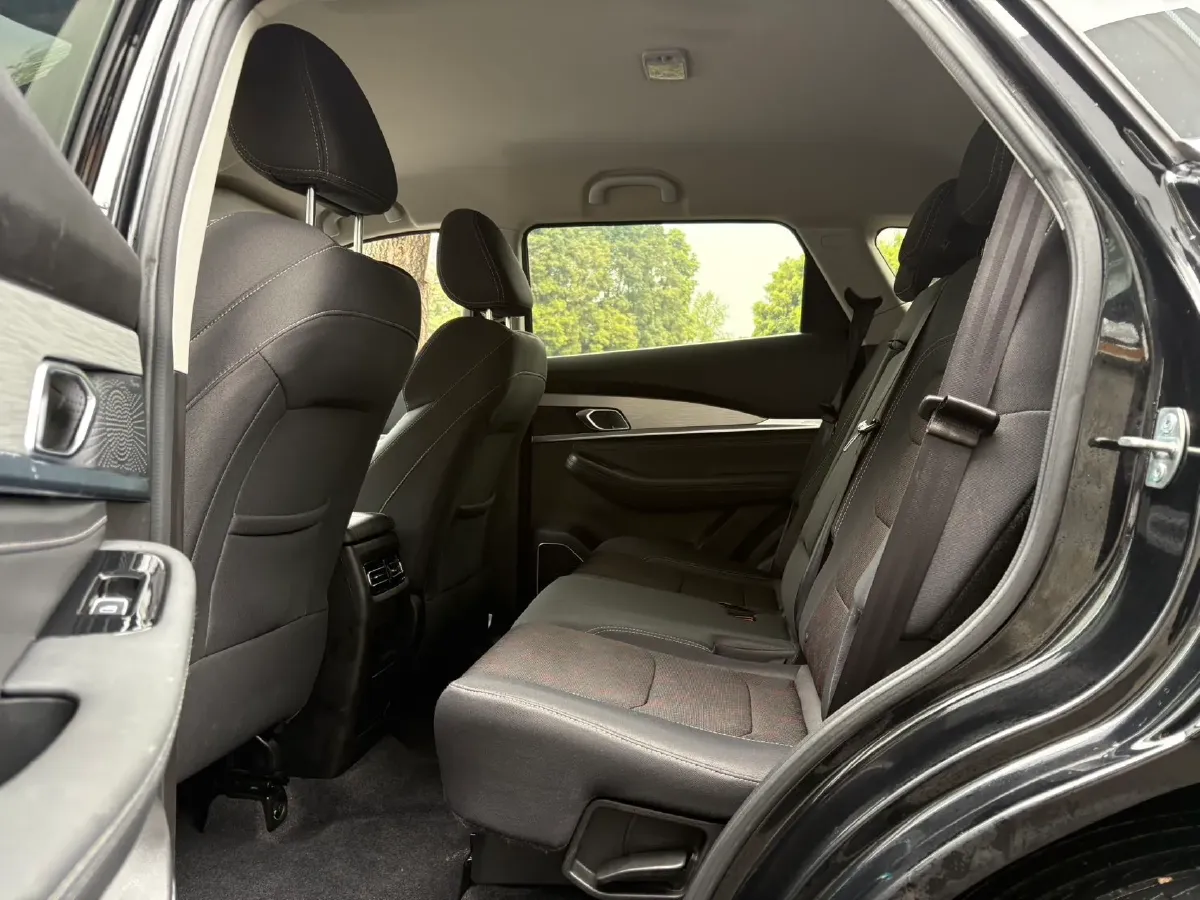 2021 Bestune T55 1.5T 169HP L4 7DCT,autocango,china used car exporter,china ev exporter,chinese used car exporter,chinese used ev exporter