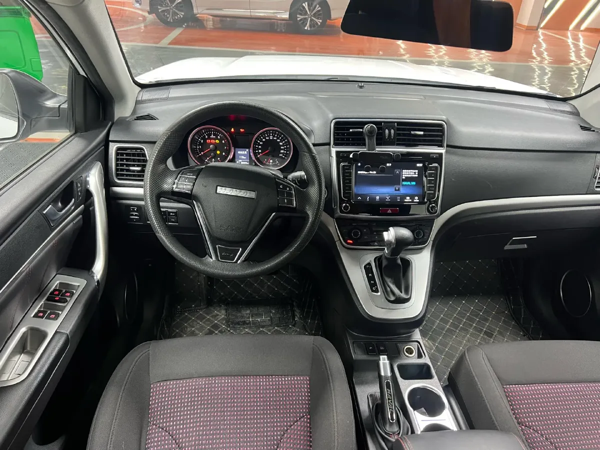 2018 Haval M6 1.5T 150HP L4 7DCT,autocango,china used car exporter,china ev exporter,chinese used car exporter,chinese used ev exporter