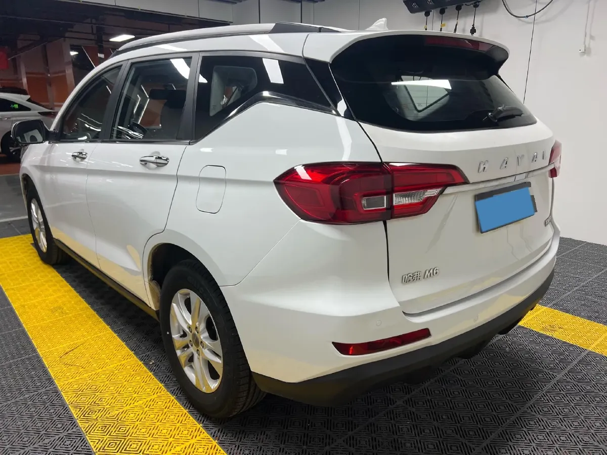 2018 Haval M6 1.5T 150HP L4 7DCT,autocango,china used car exporter,china ev exporter,chinese used car exporter,chinese used ev exporter