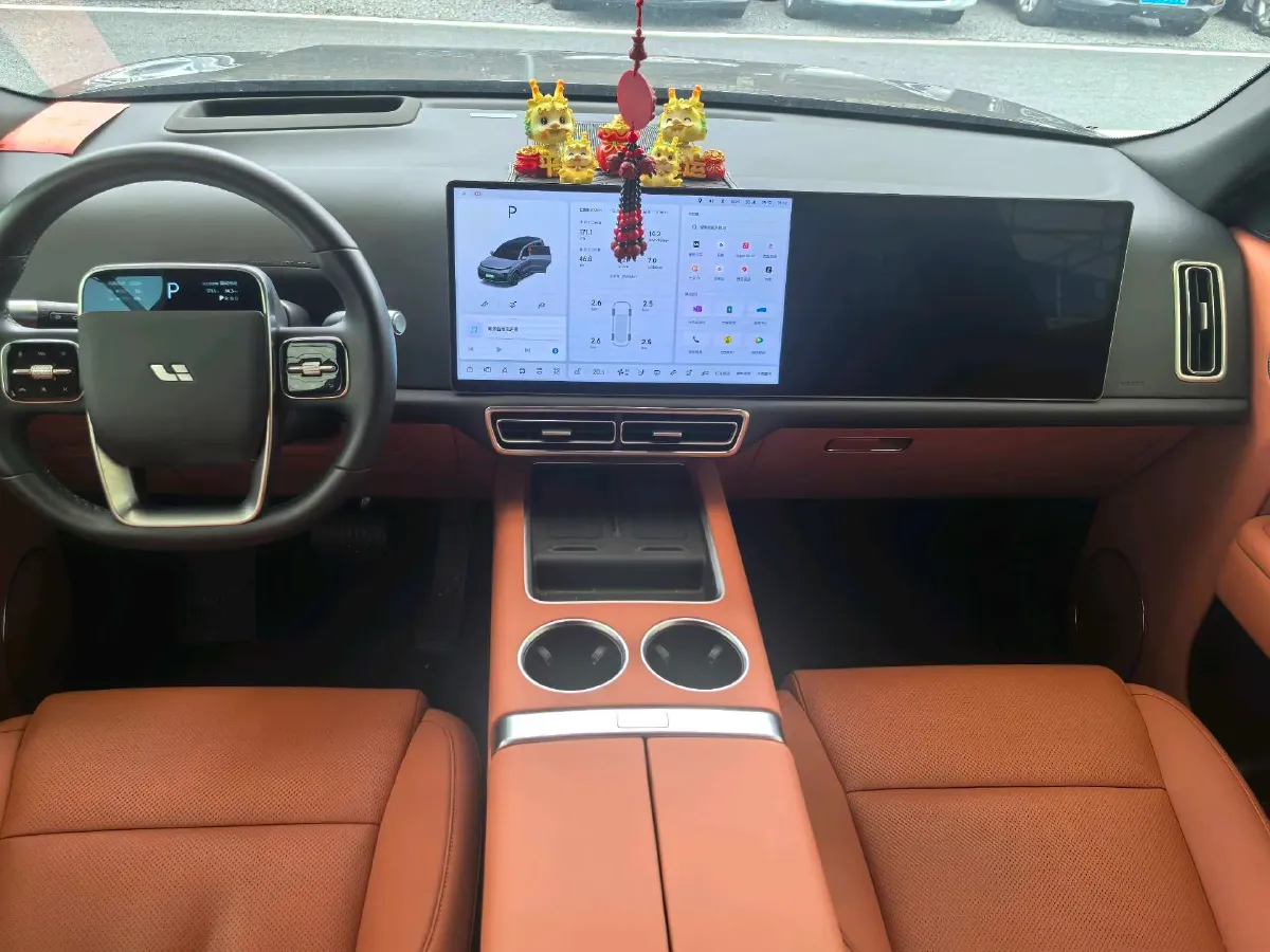 2024 Land Rover Range Rover Evoque 1.5T 200HP L3 8AT PHEV 15.5KWH,autocango,china used car exporter,china ev exporter,chinese used car exporter,chinese used ev exporter