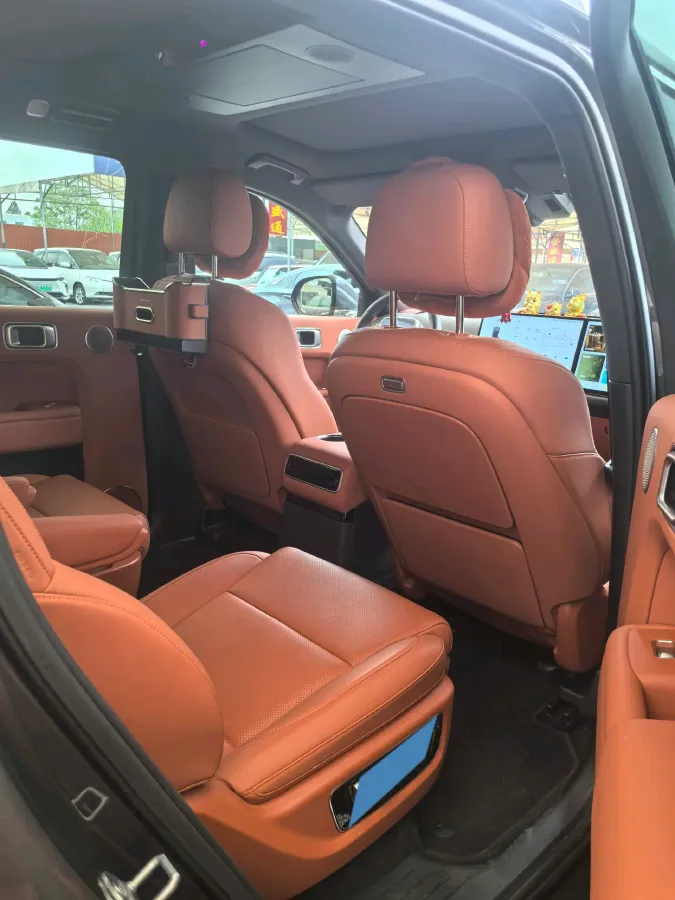 2024 Land Rover Range Rover Evoque 1.5T 200HP L3 8AT PHEV 15.5KWH,autocango,china used car exporter,china ev exporter,chinese used car exporter,chinese used ev exporter