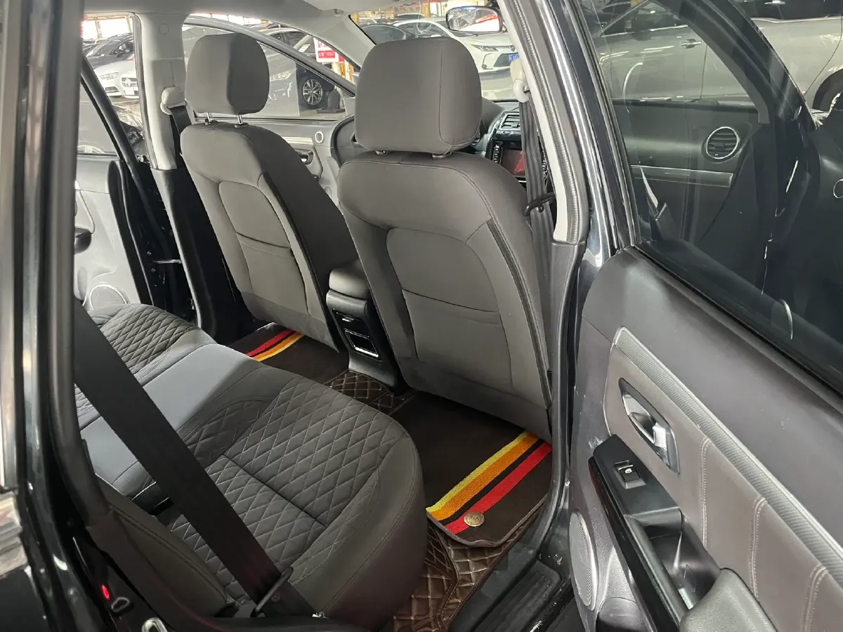 2018 Haval H5 Class 2.0T 190HP L4 6MT,autocango,china used car exporter,china ev exporter,chinese used car exporter,chinese used ev exporter