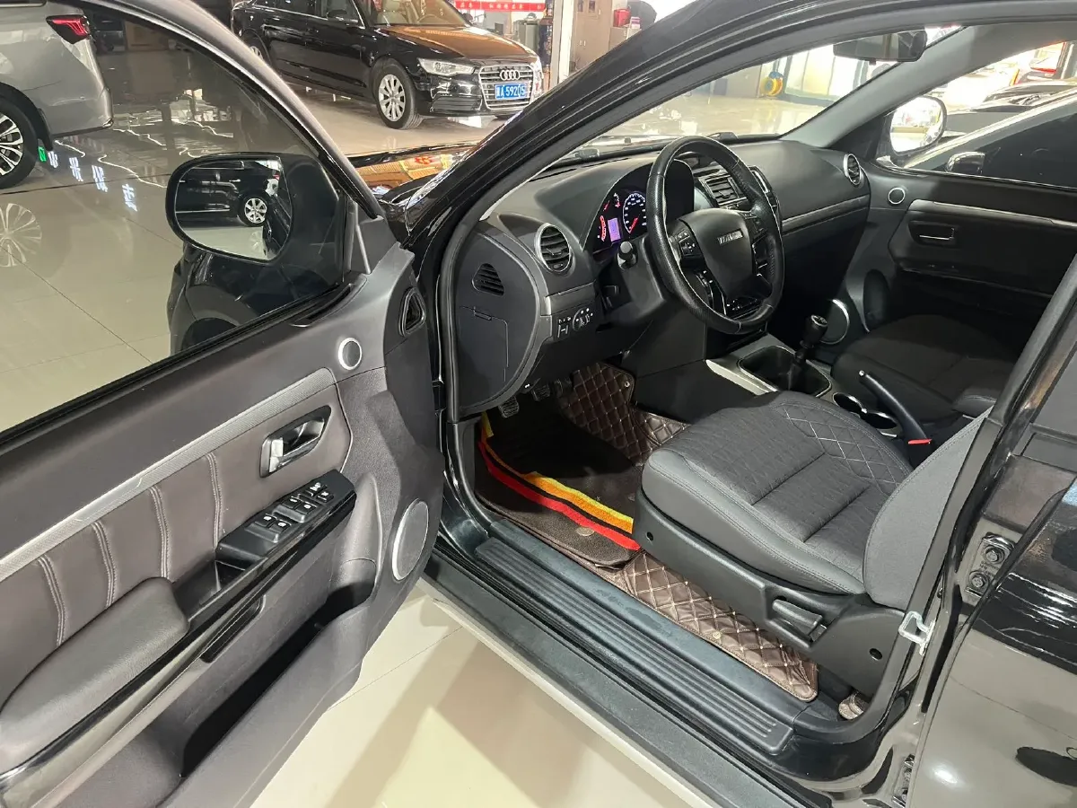 2018 Haval H5 Class 2.0T 190HP L4 6MT,autocango,china used car exporter,china ev exporter,chinese used car exporter,chinese used ev exporter