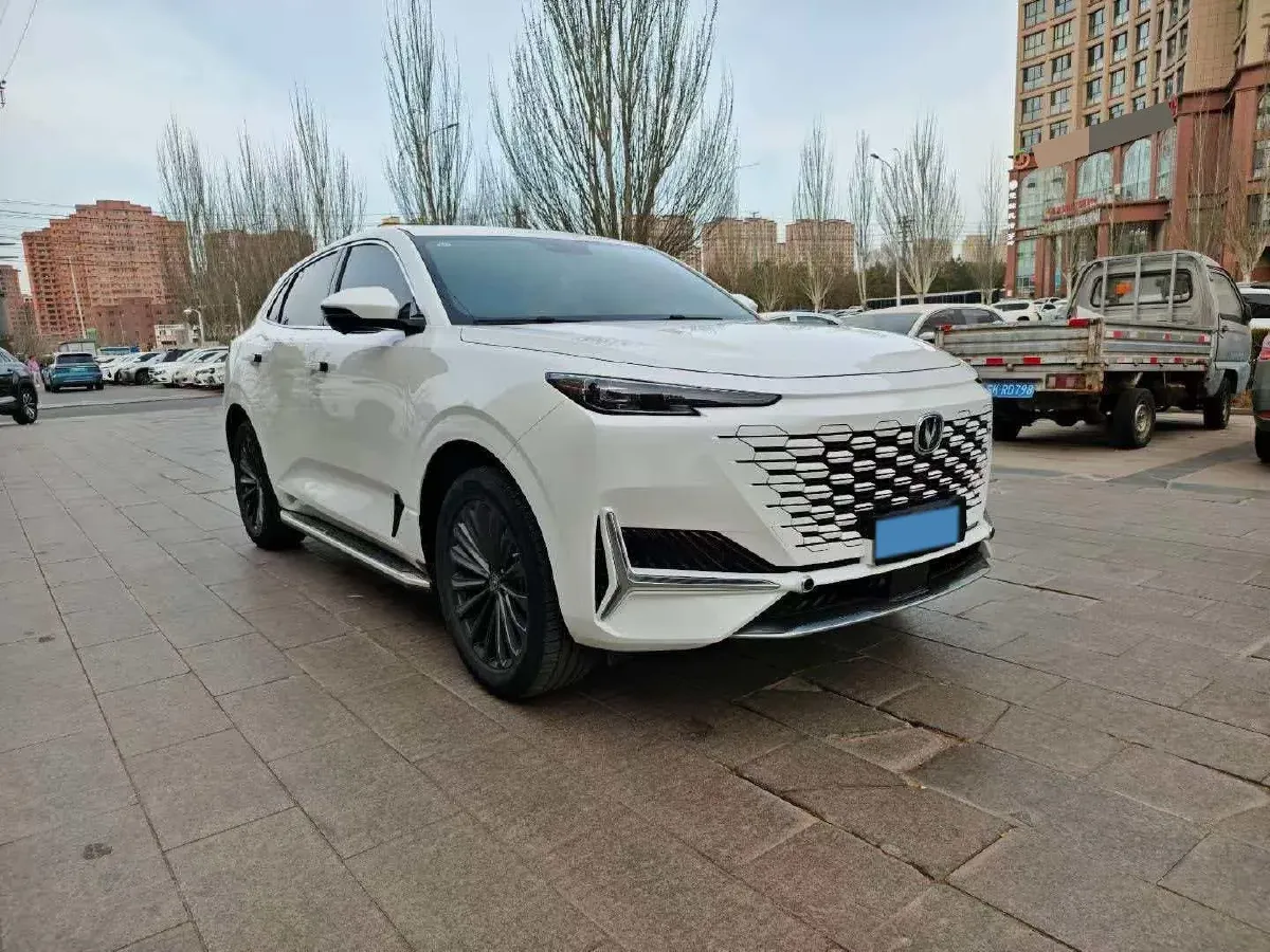 2021 ChangAn UNI-K 2.0T 233HP L4 8AT,autocango,china used car exporter,china ev exporter,chinese used car exporter,chinese used ev exporter