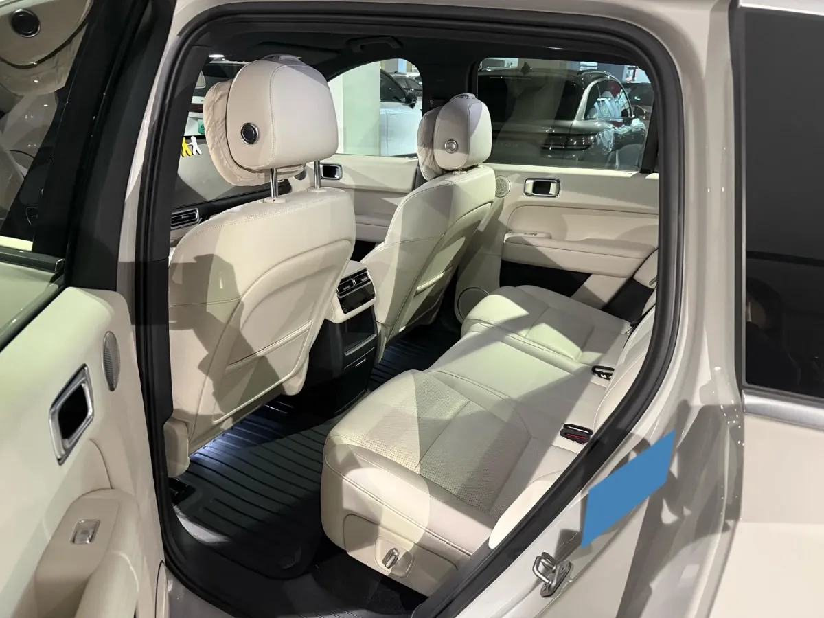 2024 Li L6 Range Extended 154HP L4 REEV 36.8KWH,autocango,china used car exporter,china ev exporter,chinese used car exporter,chinese used ev exporter