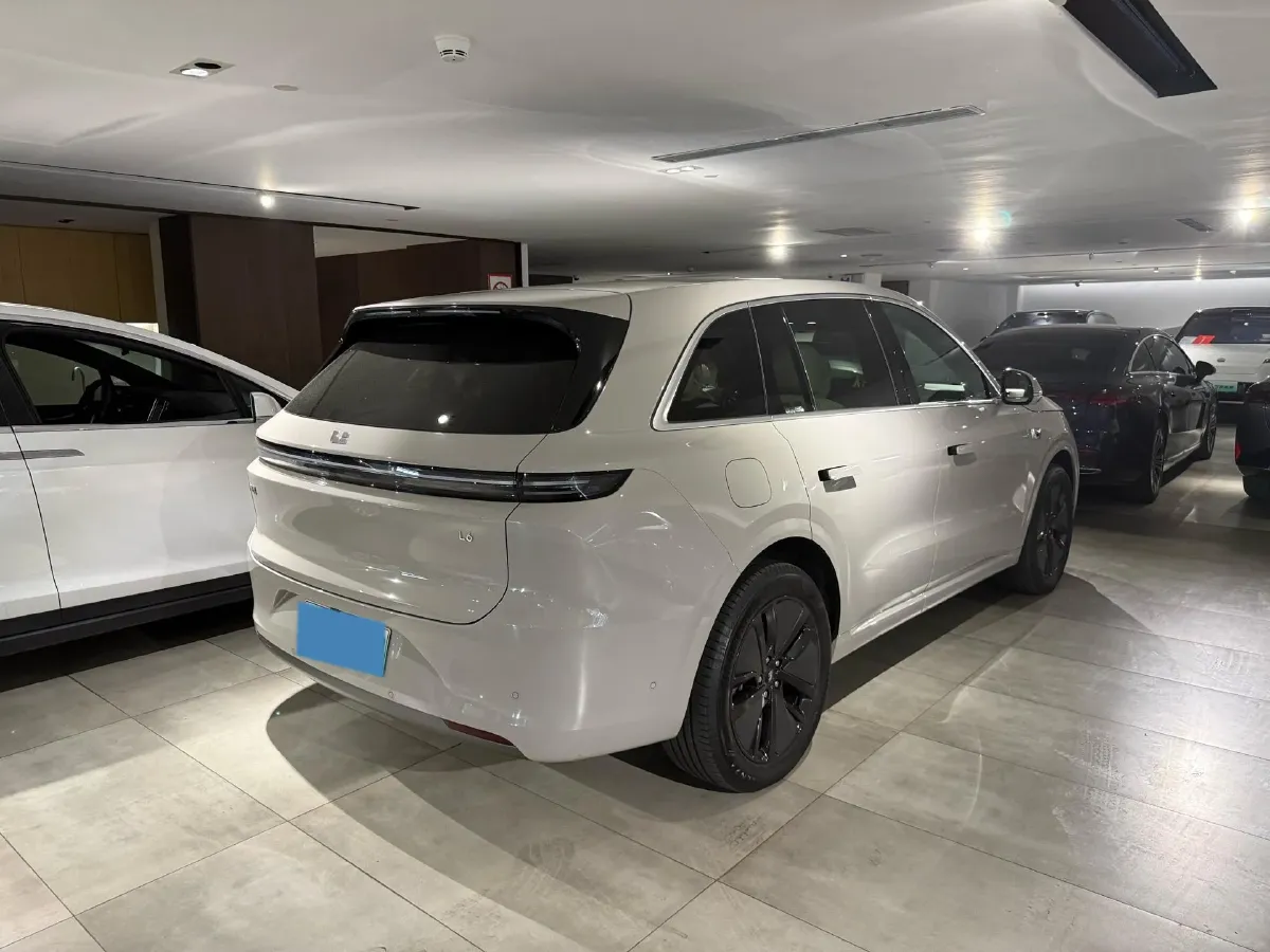 2024 Li L6 Range Extended 154HP L4 REEV 36.8KWH,autocango,china used car exporter,china ev exporter,chinese used car exporter,chinese used ev exporter