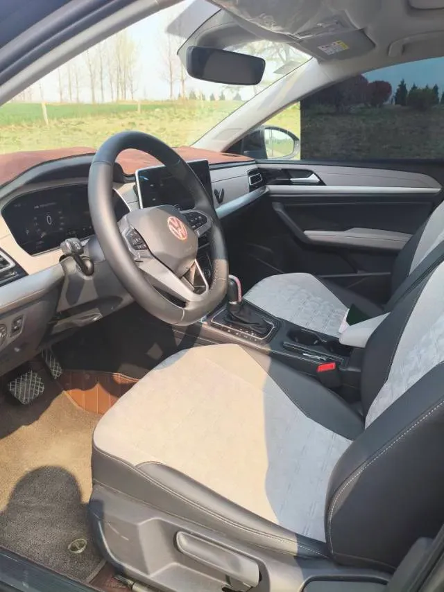 2023 Volkswagen Lavida 1.5T 160HP L4 7DCT,autocango,china used car exporter,china ev exporter,chinese used car exporter,chinese used ev exporter