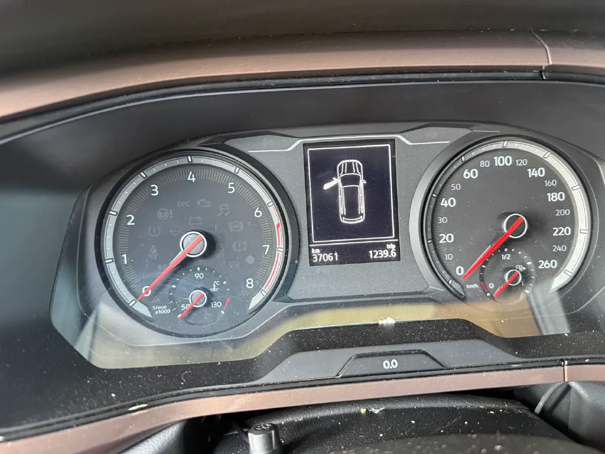 2021 Volkswagen Tharu 1.4T 150HP L4 7DCT,autocango,china used car exporter,china ev exporter,chinese used car exporter,chinese used ev exporter