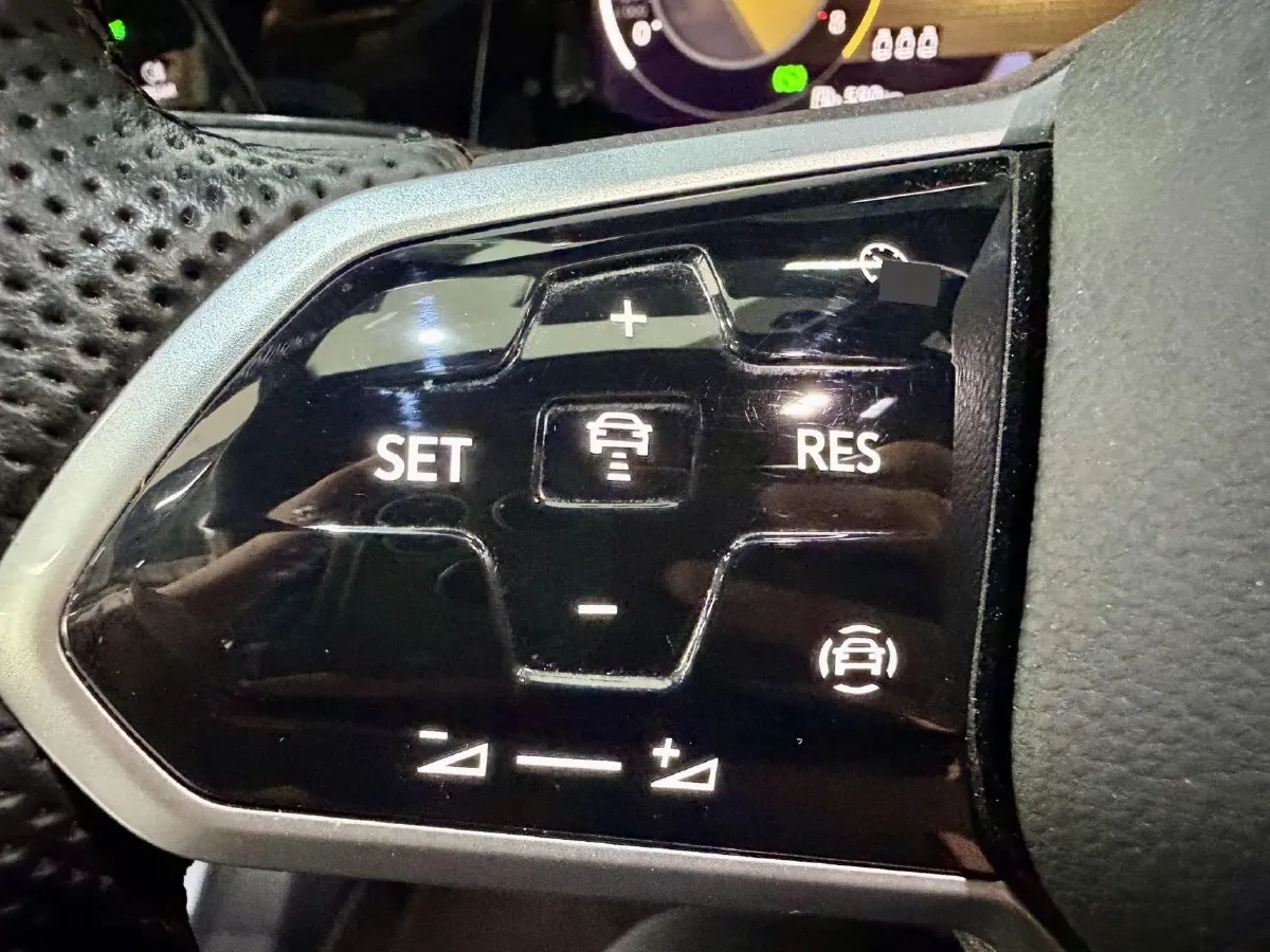 2023 Volkswagen Golf 1.4T 150HP L4 7DCT,autocango,china used car exporter,china ev exporter,chinese used car exporter,chinese used ev exporter