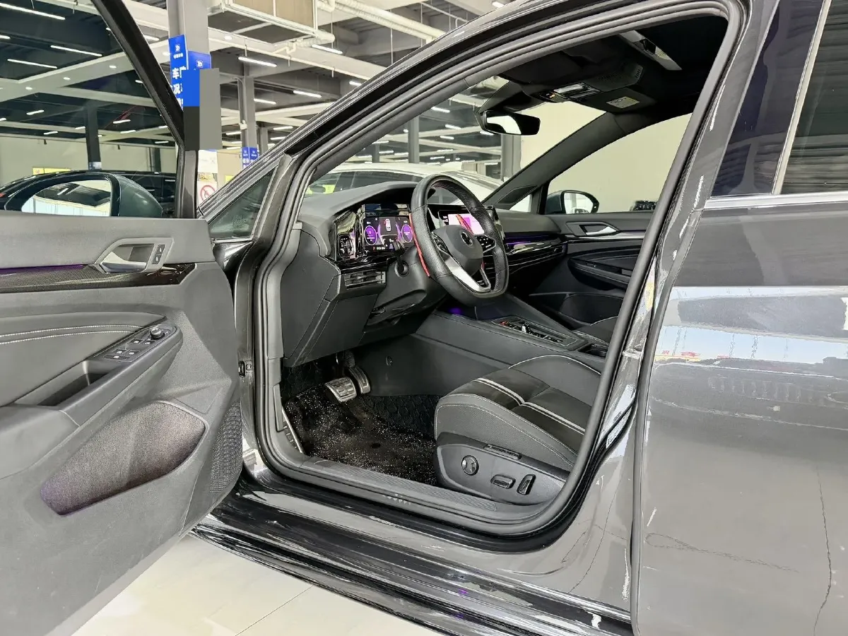 2023 Volkswagen Golf 1.4T 150HP L4 7DCT,autocango,china used car exporter,china ev exporter,chinese used car exporter,chinese used ev exporter