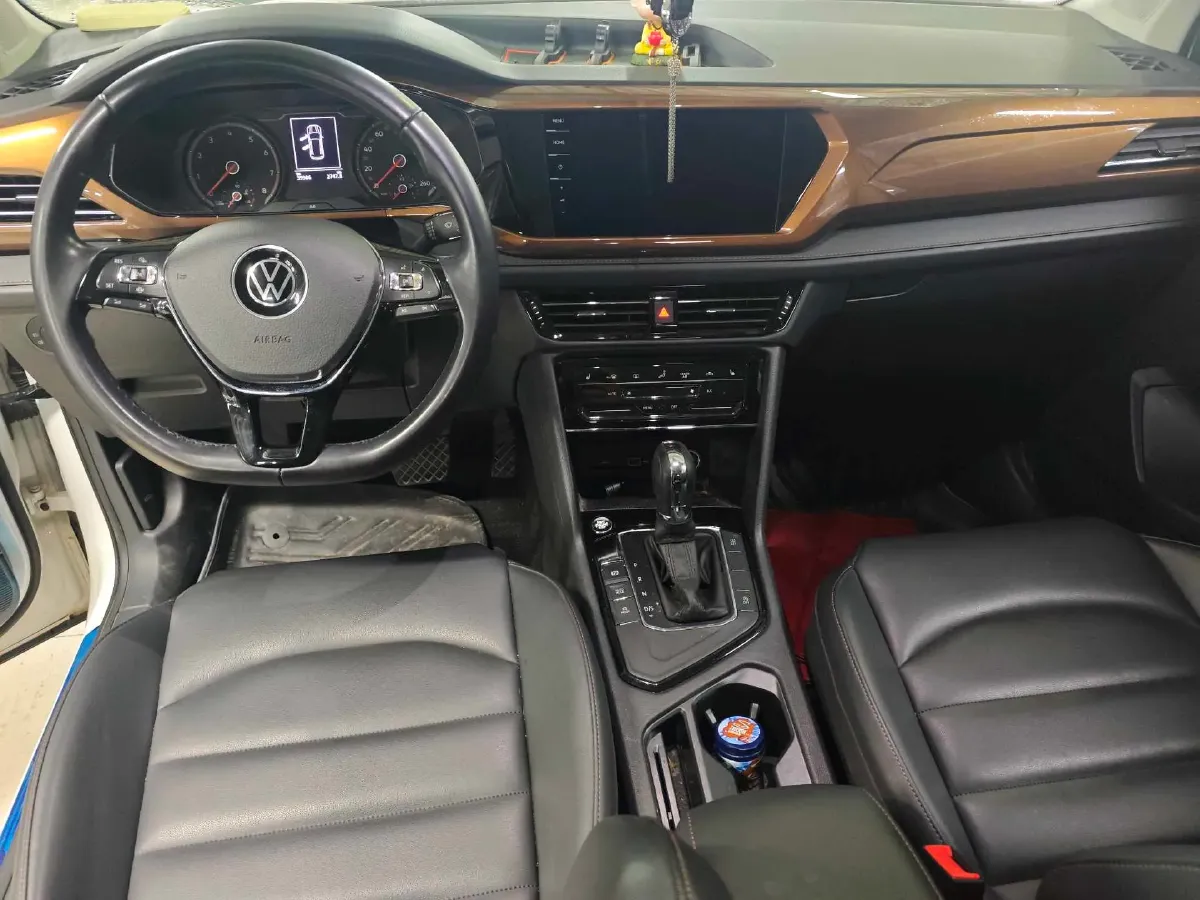 2021 Volkswagen Tharu 1.4T 150HP L4 7DCT,autocango,china used car exporter,china ev exporter,chinese used car exporter,chinese used ev exporter