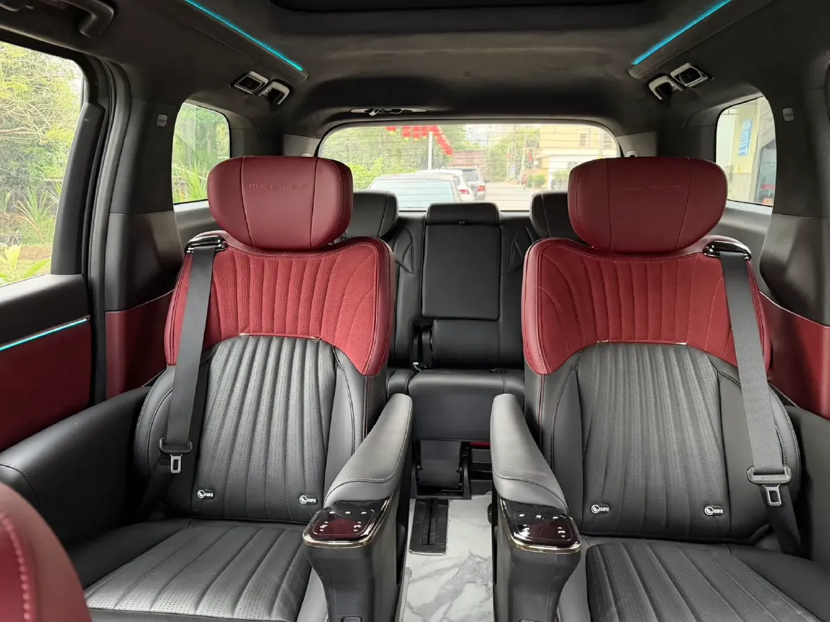 2024 GAC Trumpchi M8 2.0T 190HP L4 E-CVT Hybrid,autocango,china used car exporter,china ev exporter,chinese used car exporter,chinese used ev exporter